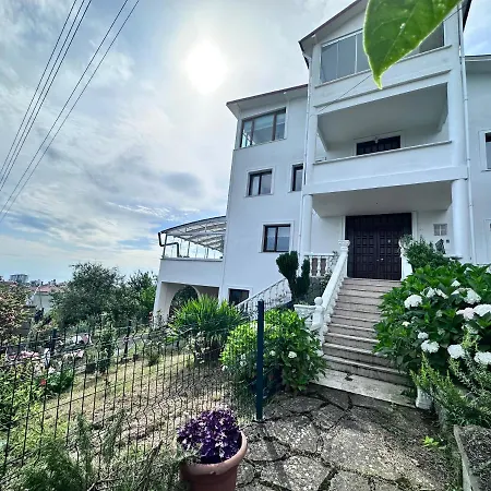 Beautiful Near The Airport &